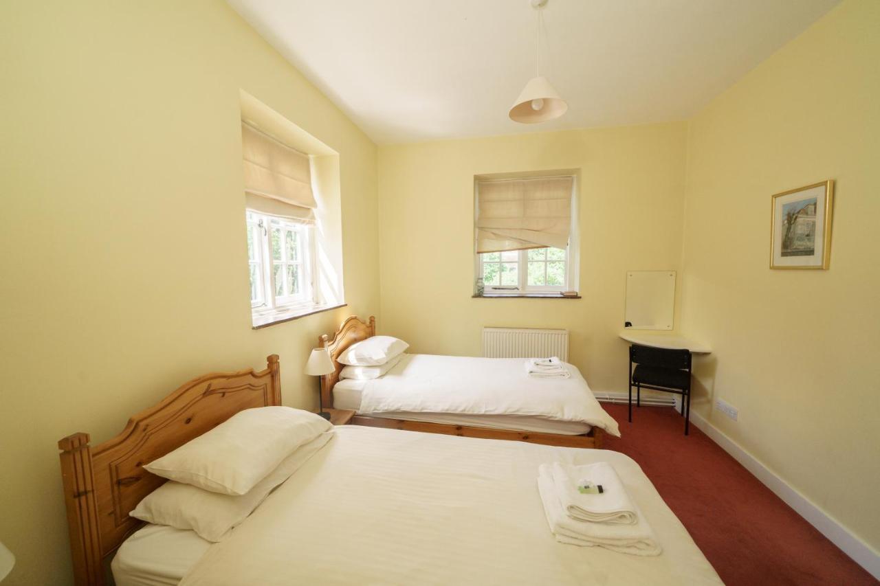 Hotel Sarum College