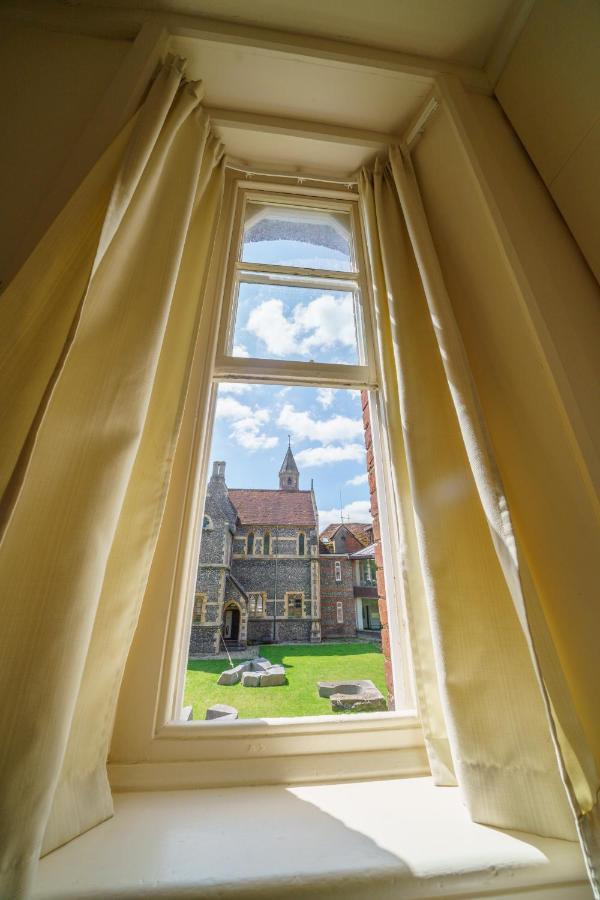 Hotel Sarum College 2*