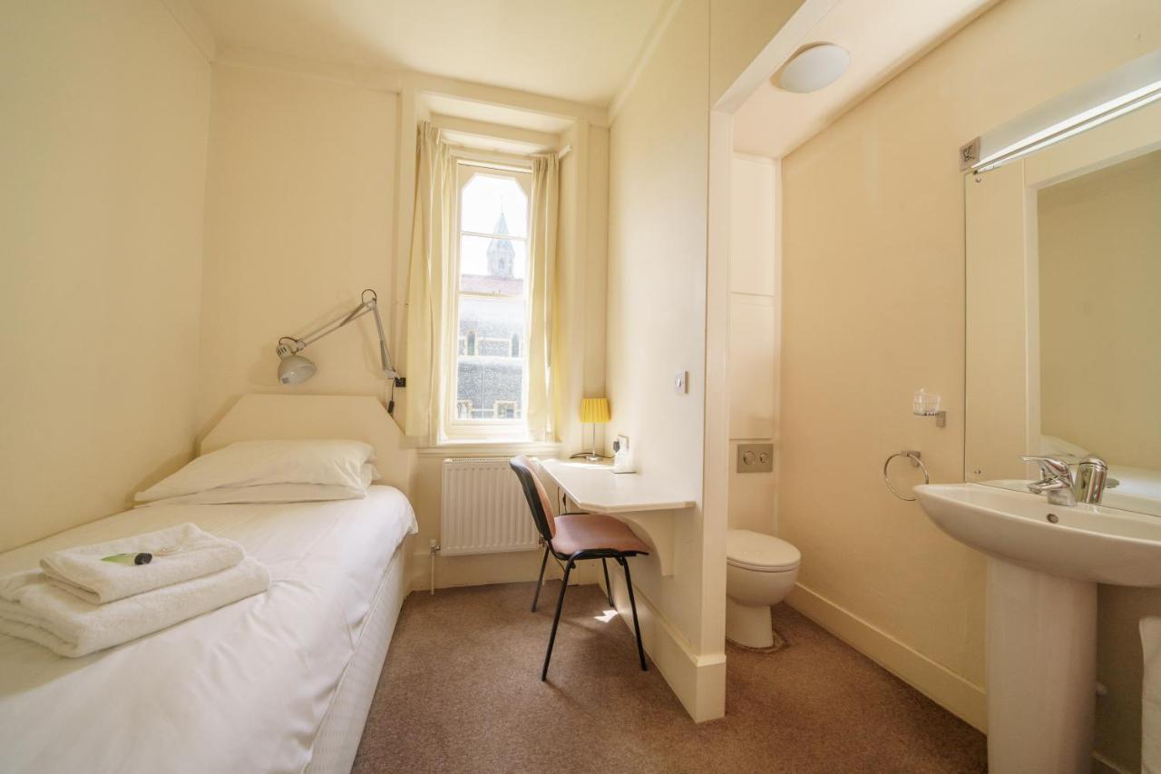 Hotel Sarum College